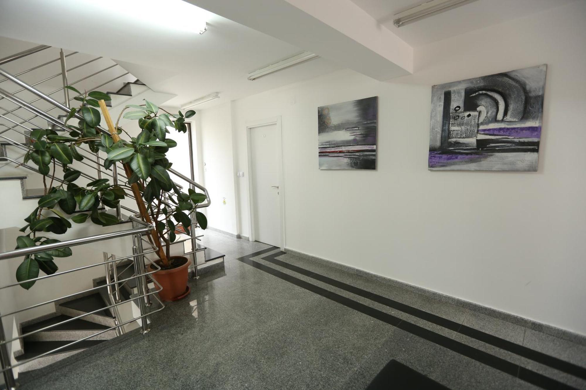 Hotel Korzo Бітола Екстер'єр фото